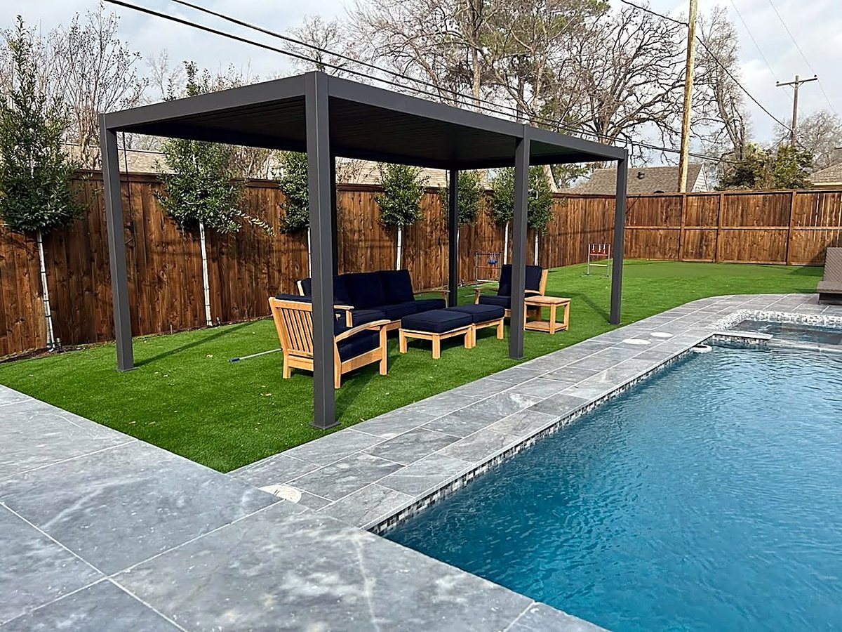 Rivers Edge Pools build