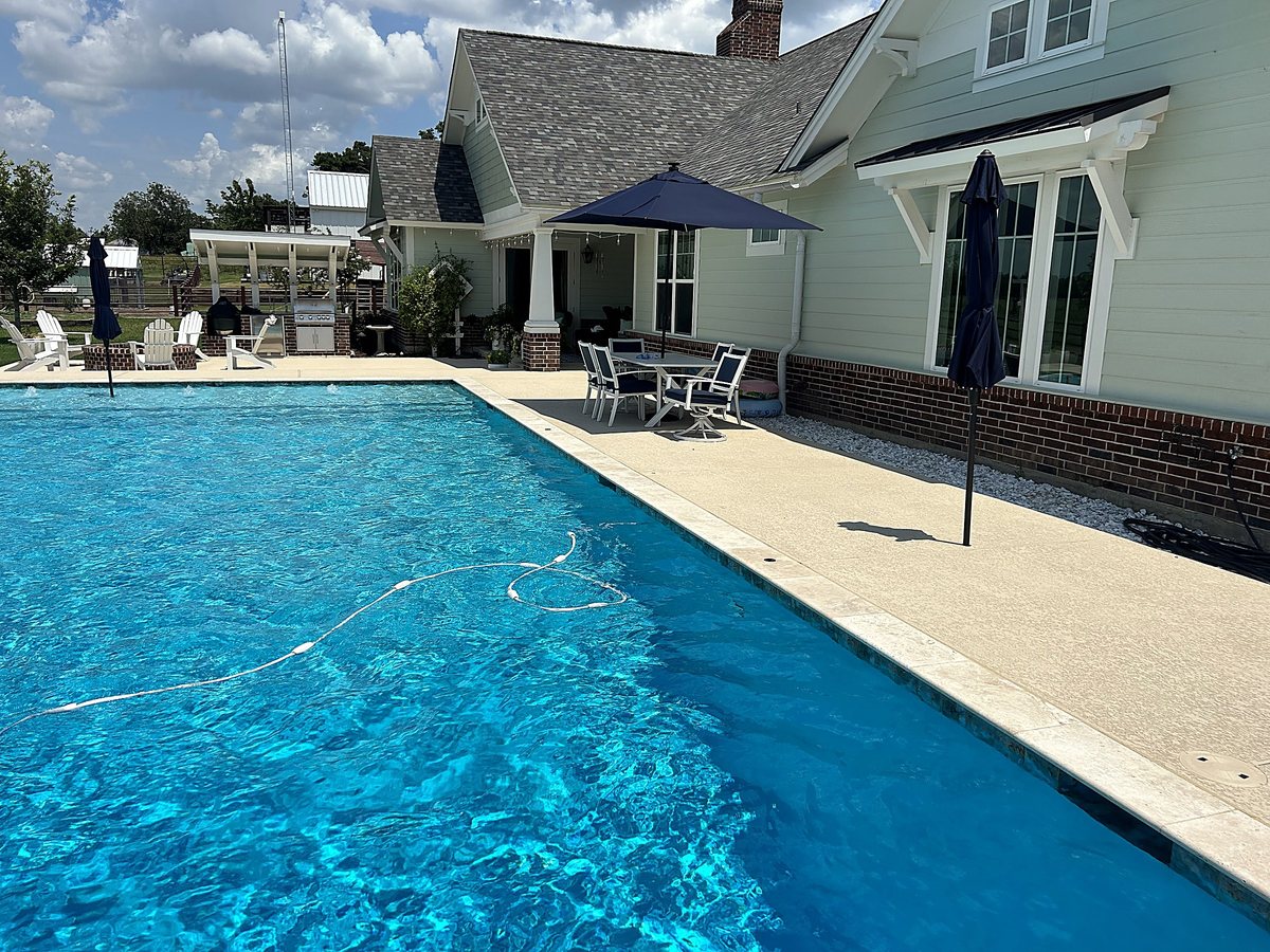 Rivers Edge Pools build