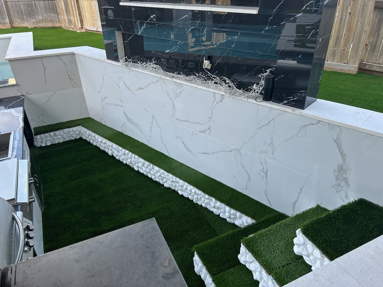 Rivers Edge Pools build